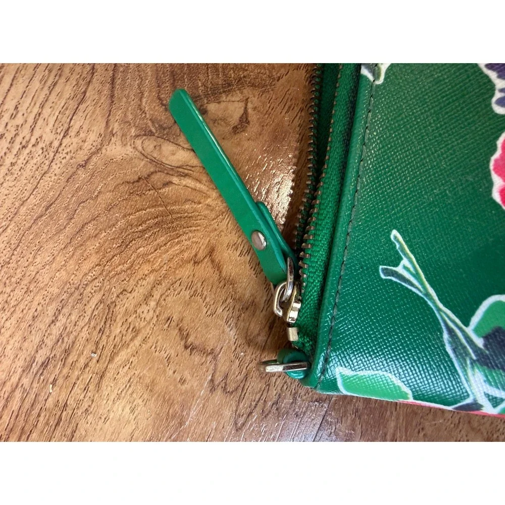 Kate Spade Green Floral Saffiano Leather Wristlet Pouch Zip Clutch Card Slots
